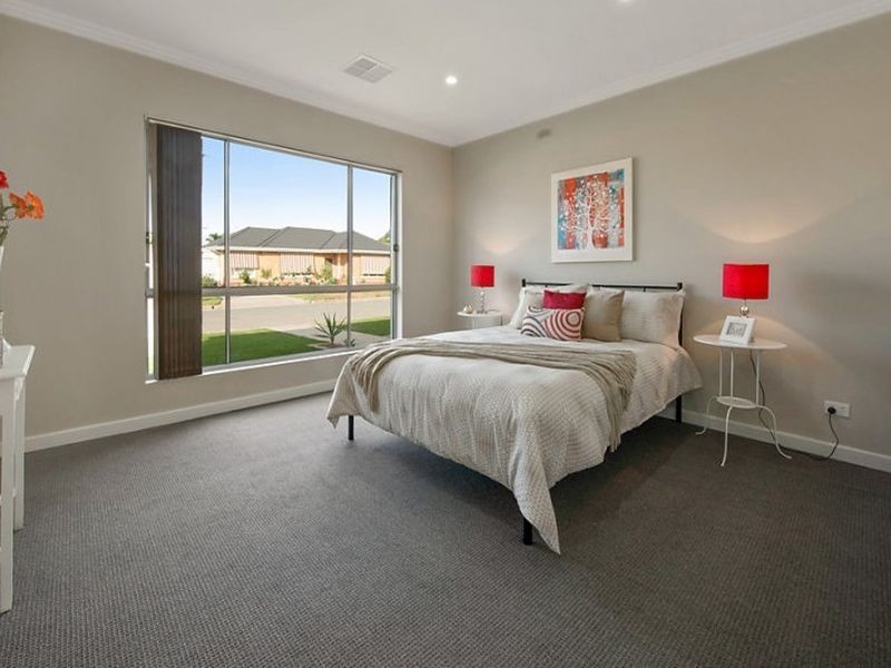 2B Mcmurtrie Place, Seaton SA 5023