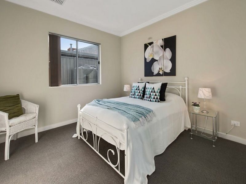 2B Mcmurtrie Place, Seaton SA 5023