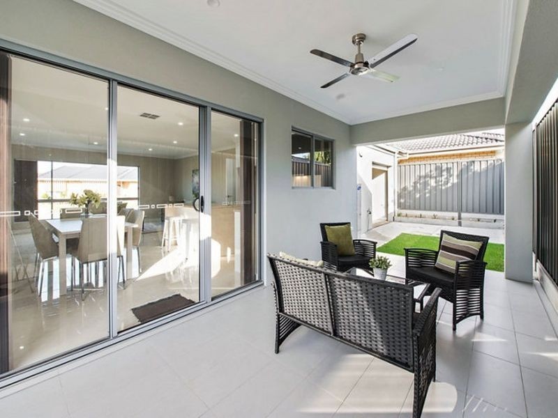 2B Mcmurtrie Place, Seaton SA 5023