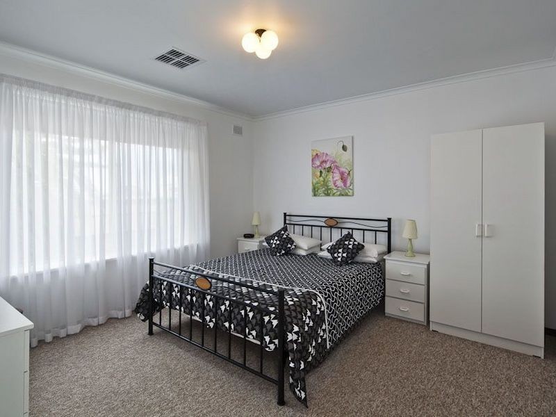 1 & 2/168- Seaview Road, Henley Beach SA 5022
