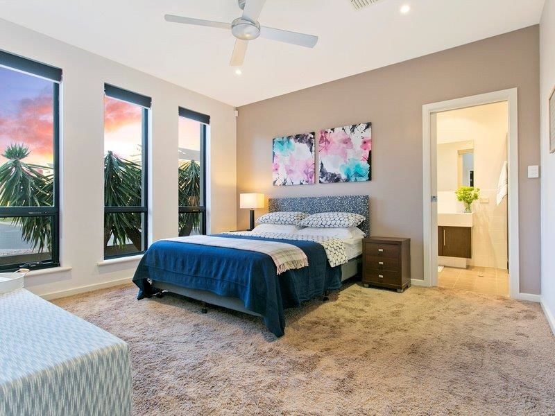 8 Gomera Street, Mawson Lakes SA 5095