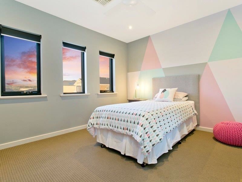 8 Gomera Street, Mawson Lakes SA 5095