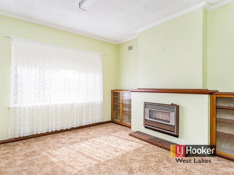 11 Peterhead Street, Largs Bay SA 5016