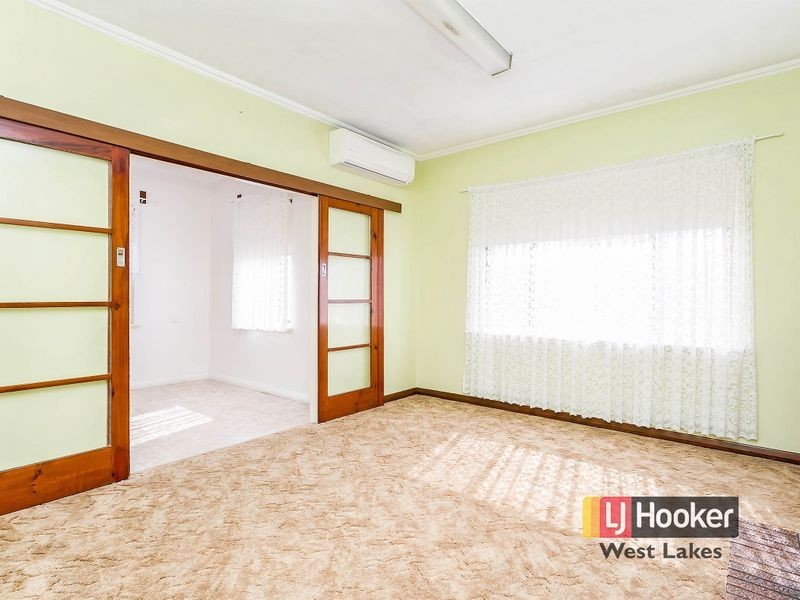 11 Peterhead Street, Largs Bay SA 5016