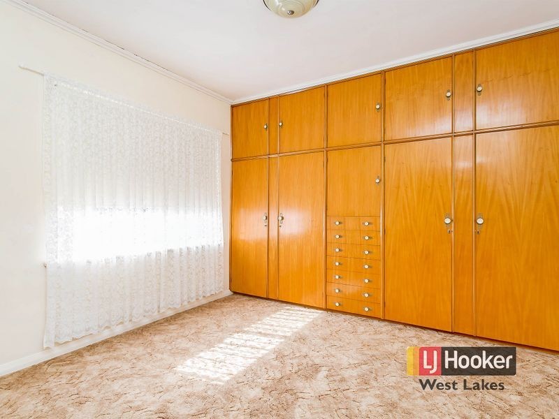 11 Peterhead Street, Largs Bay SA 5016
