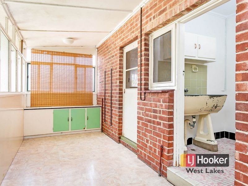 11 Peterhead Street, Largs Bay SA 5016