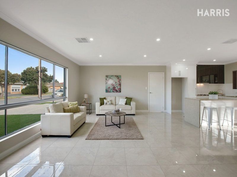 2 McMurtrie Place, Seaton SA 5023