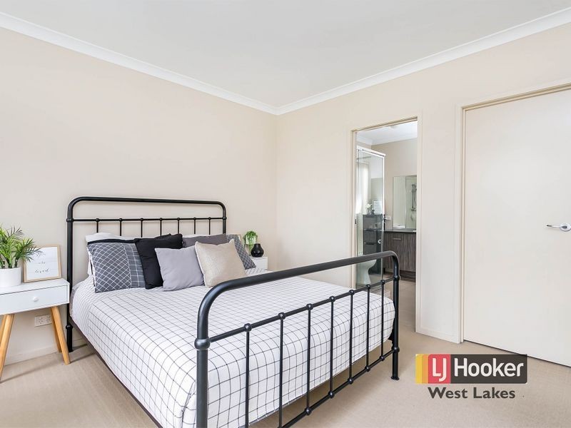 11 Bradford Avenue, Salisbury Heights SA 5109