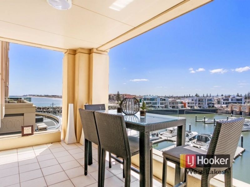 51/3 Holdfast Promenade, Glenelg SA 5045