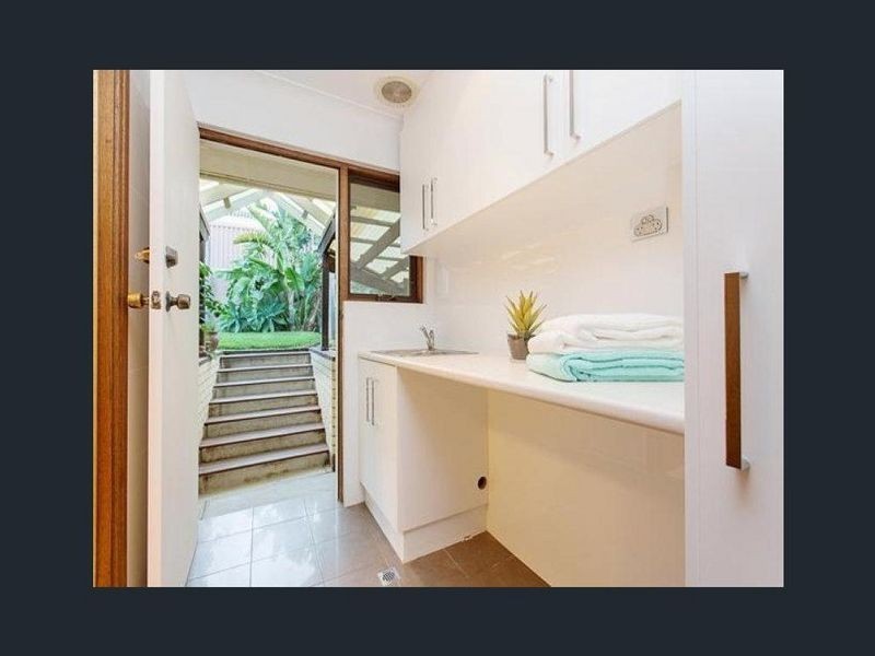 23 Military Road, Tennyson SA 5022