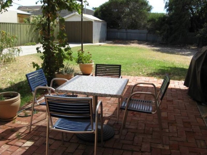 8 Hamilton Street, Glenelg North SA 5045