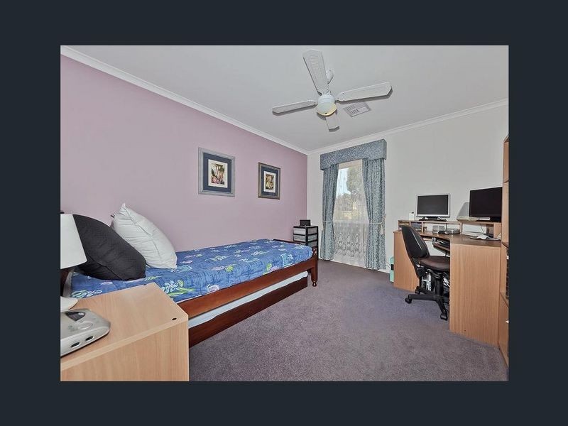 7 Roberts Crescent, Hope Valley SA 5090