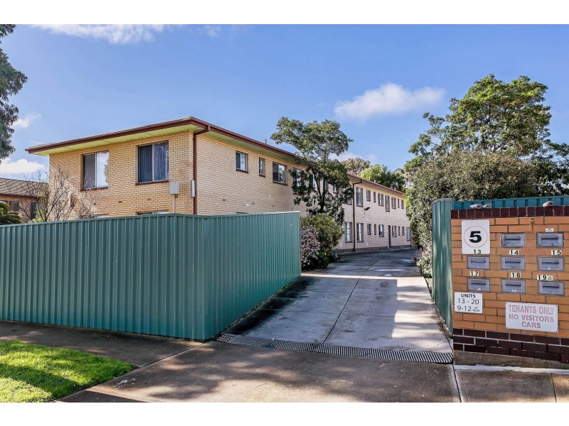 8 Montrose Avenue, Seaton SA 5023