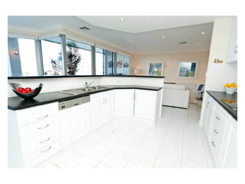 111 Gulf Point Drive, North Haven SA 5018