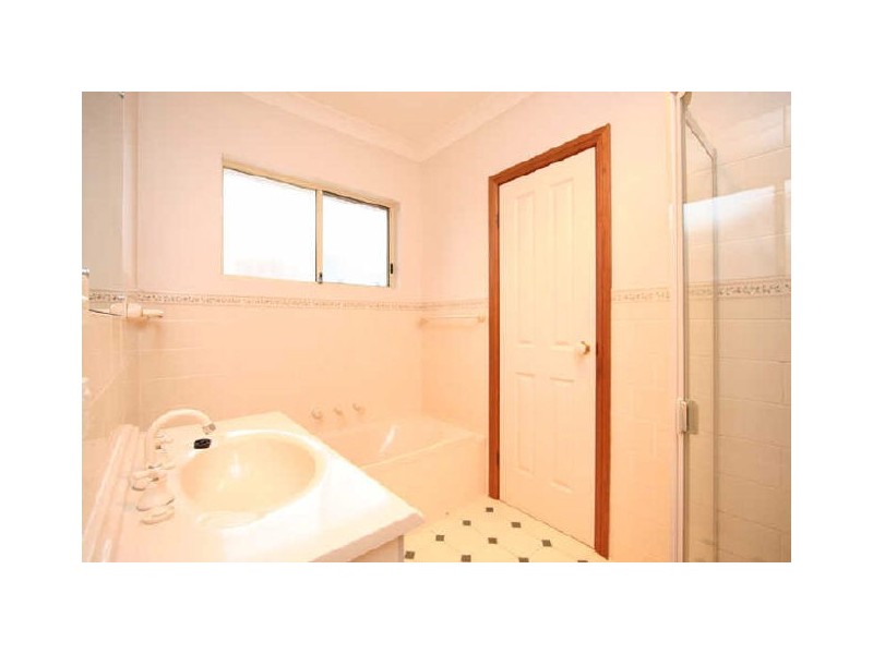 2/23 Russ Avenue, Seaton SA 5023