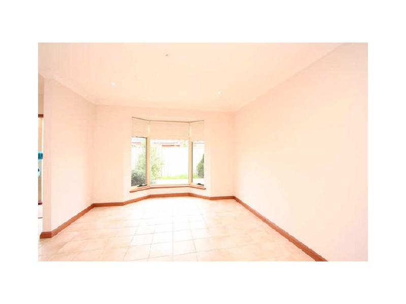 2/23 Russ Avenue, Seaton SA 5023