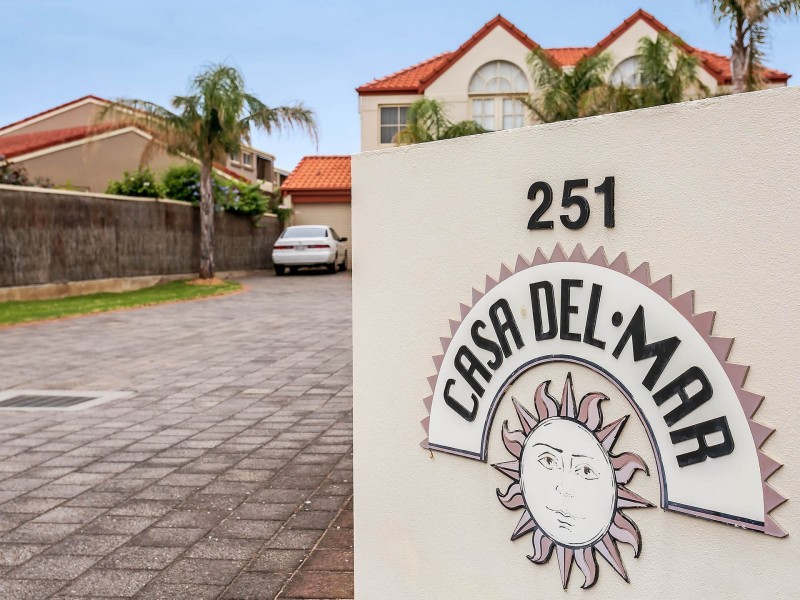8/251 Military Road, West Lakes Shore SA 5020