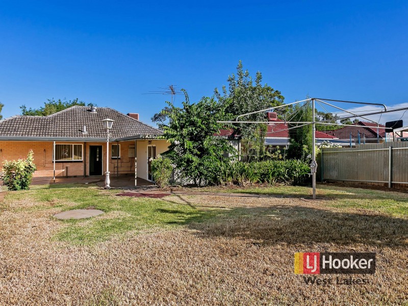 20 Carol Drive, Para Hills SA 5096