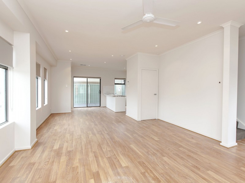 60 Augustine Street, Mawson Lakes SA 5095