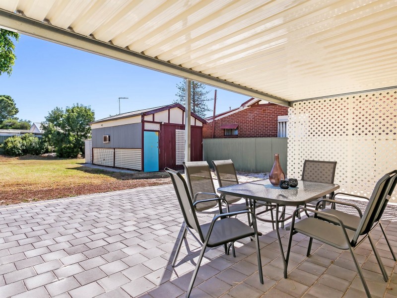 26 West Lakes Boulevard, Albert Park SA 5014