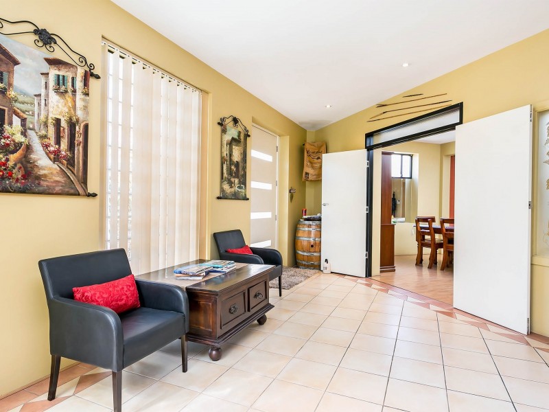 181 Port Road, Queenstown SA 5014