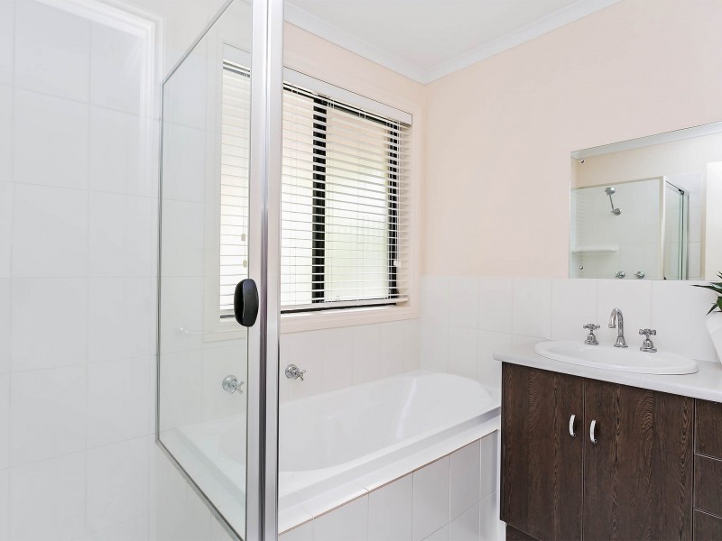 14 Fortrose Avenue, Seaton SA 5023