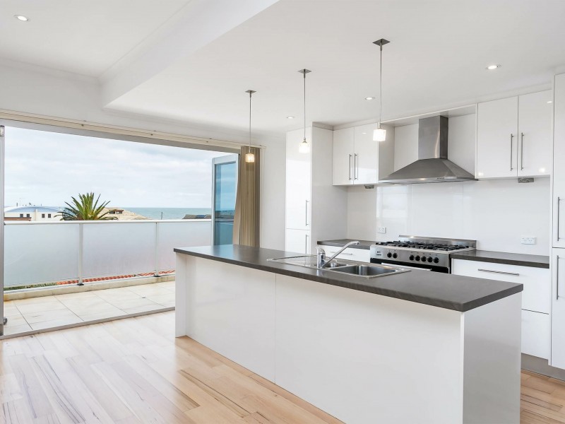 5 Clegowie Street, West Beach SA 5024
