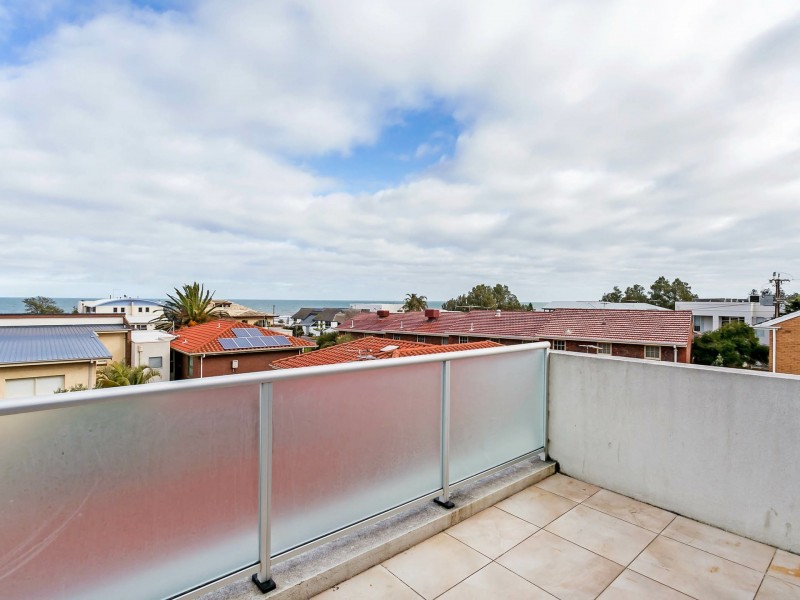 5 Clegowie Street, West Beach SA 5024