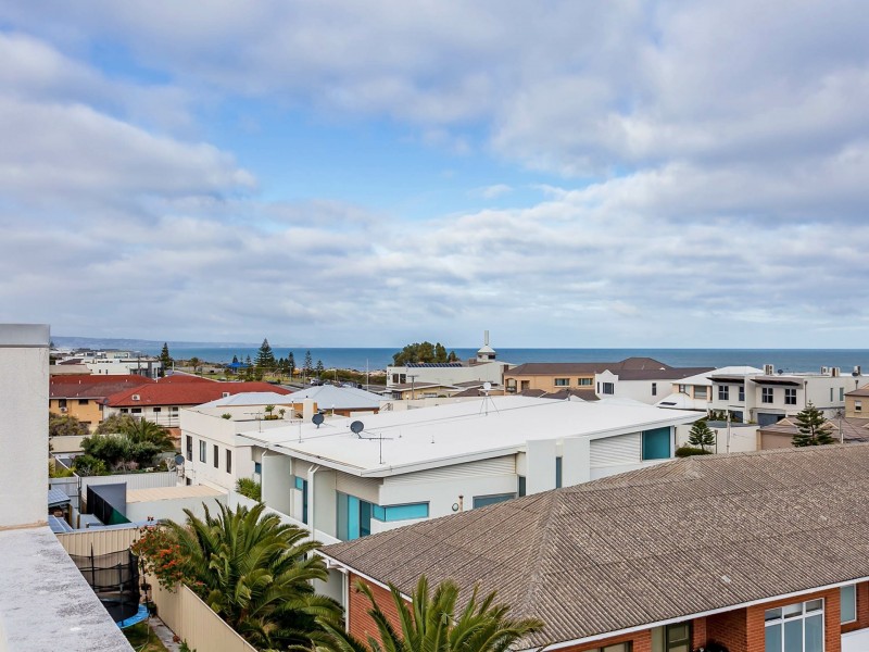 5 Clegowie Street, West Beach SA 5024