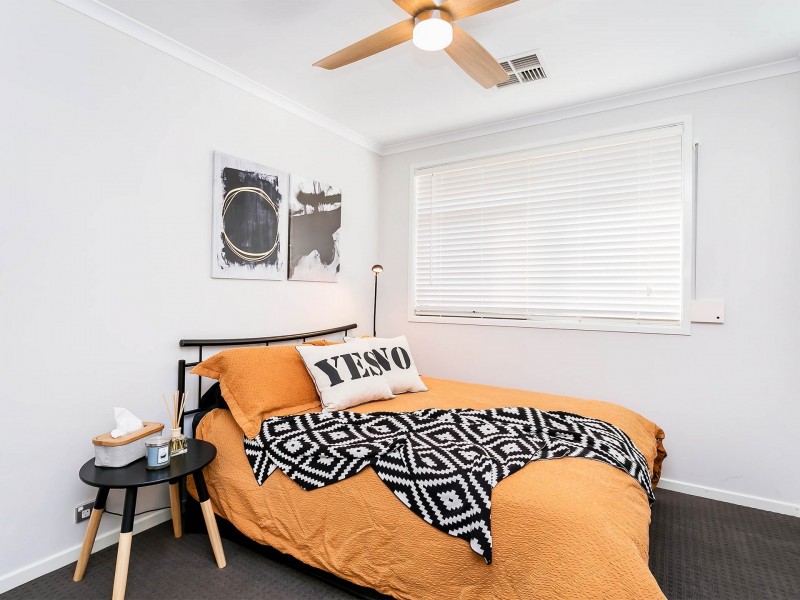 5 Yamba Grove, West Lakes Shore SA 5020