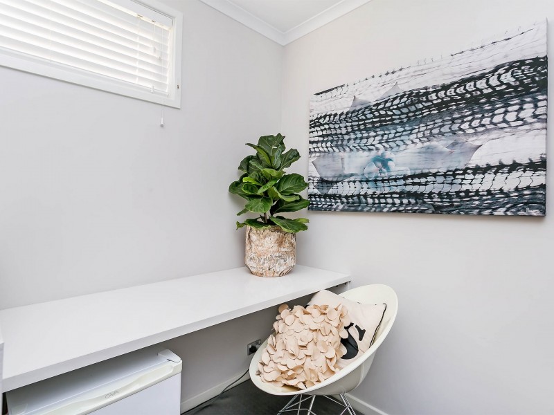 5 Yamba Grove, West Lakes Shore SA 5020