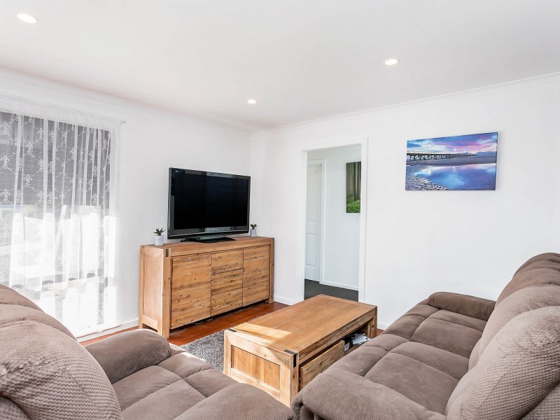 51 Warren Road, Para Vista SA 5093