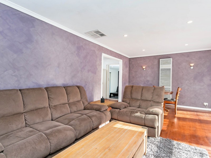 51 Warren Road, Para Vista SA 5093