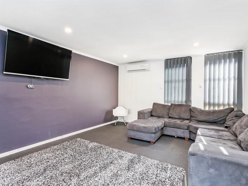 51 Warren Road, Para Vista SA 5093