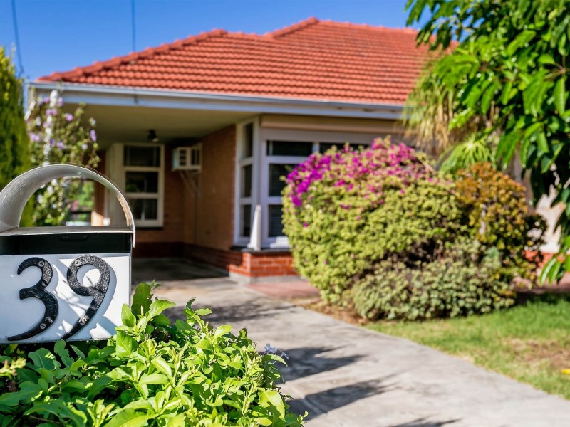 39 Seaton Terrace, Seaton SA 5023