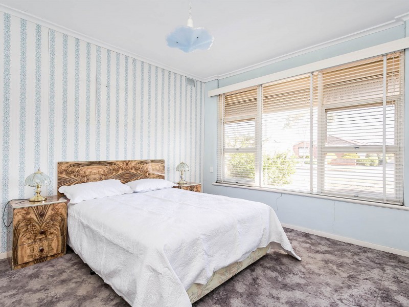 39 Seaton Terrace, Seaton SA 5023