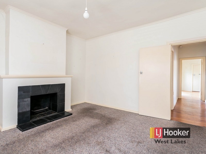 21 Carey Avenue, Seaton SA 5023