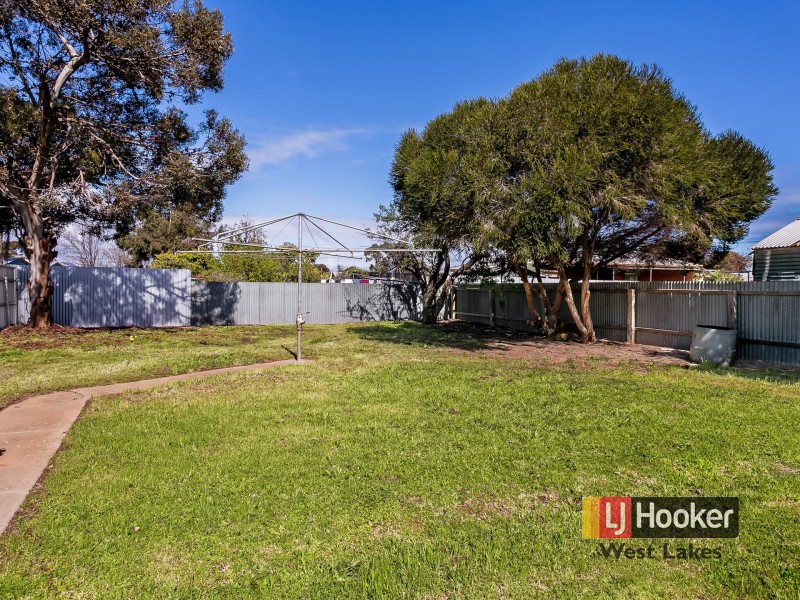 21 Carey Avenue, Seaton SA 5023