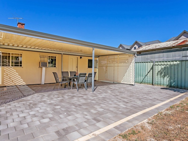 26 West Lakes Boulevard, Albert Park SA 5014