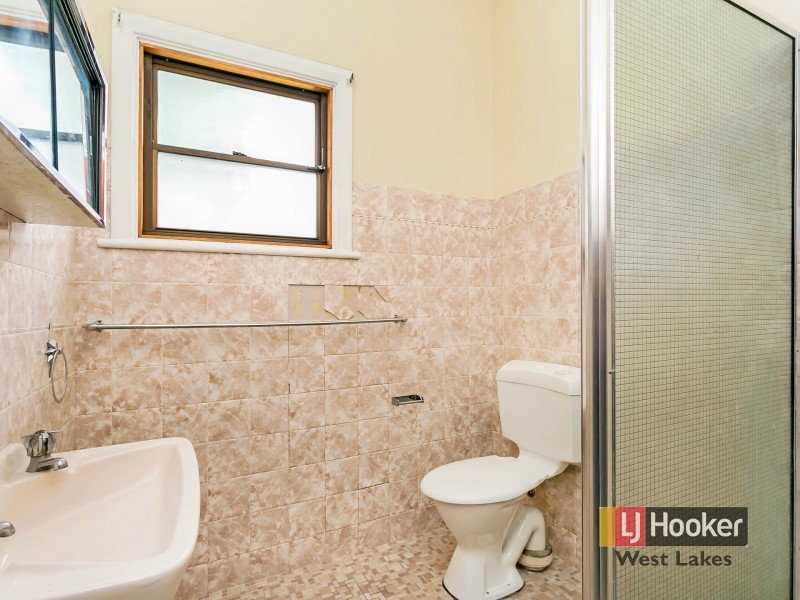 1 Carnarvon Avenue, Brooklyn Park SA 5032