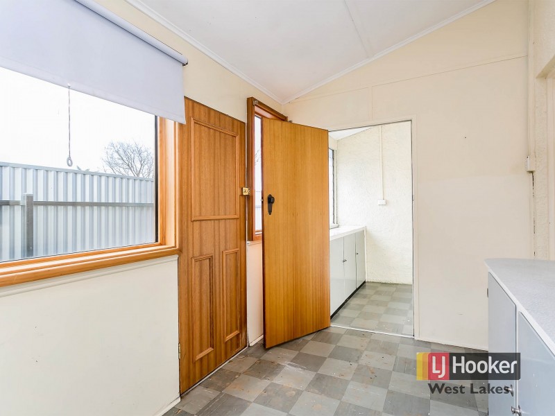 1 Carnarvon Avenue, Brooklyn Park SA 5032