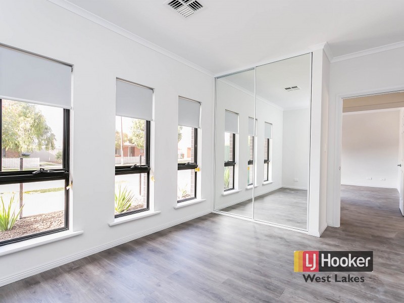 9 Peterhead Street, Largs Bay SA 5016