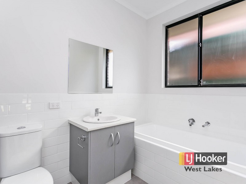 9 Peterhead Street, Largs Bay SA 5016