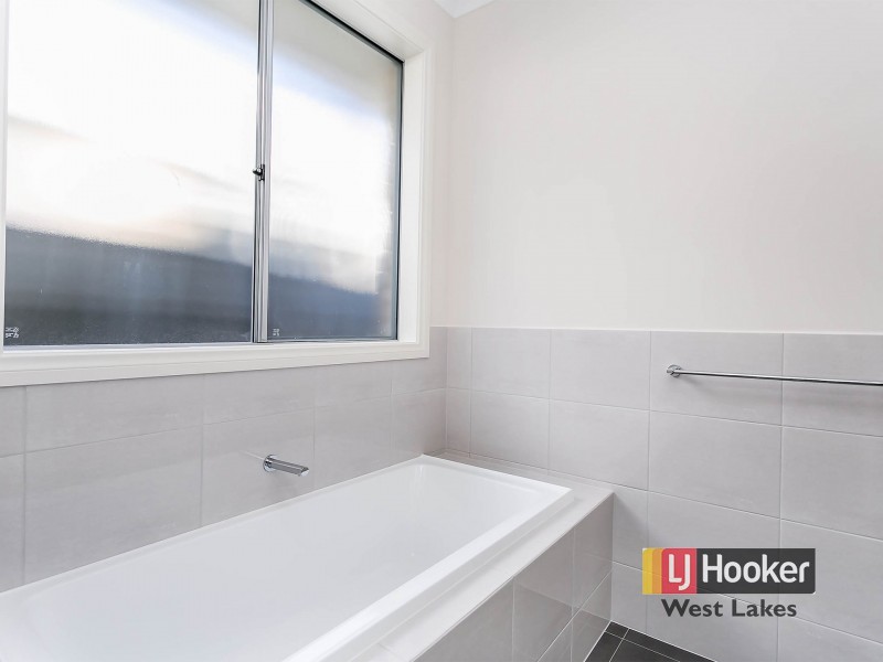 35 Kingborn Avenue, Seaton SA 5023