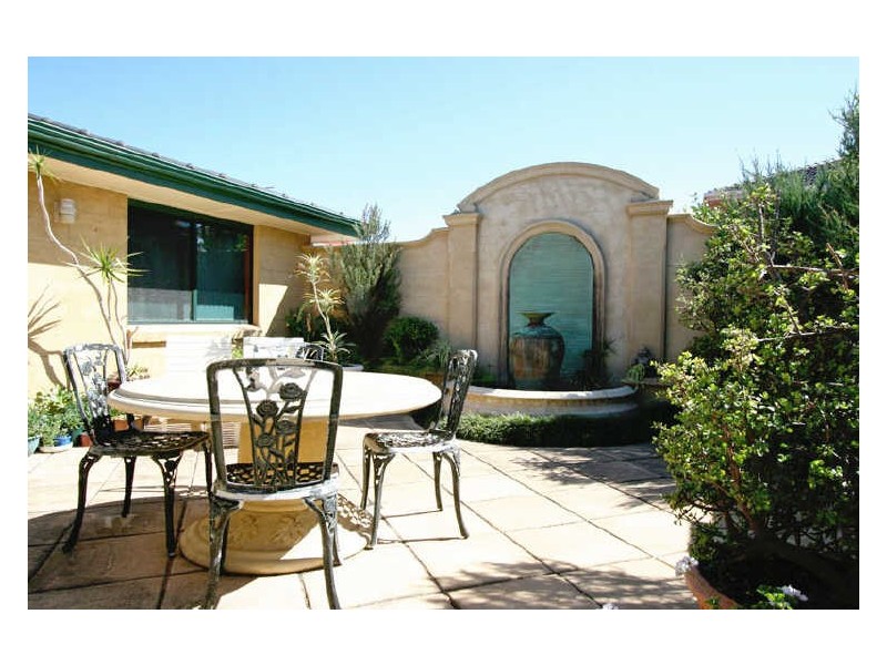 29 Antigua Grove, West Lakes SA 5021