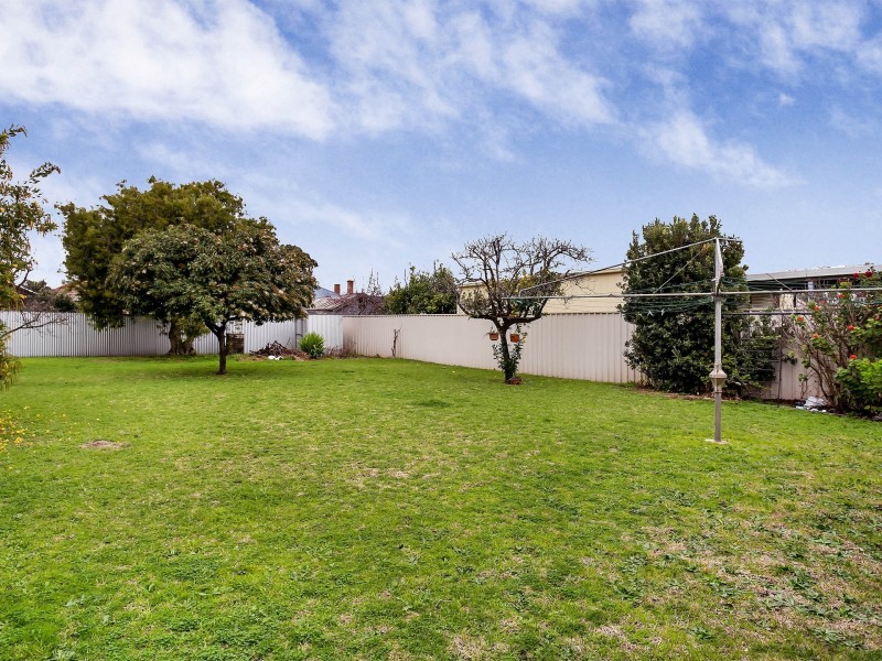 10 Percy Street, Seaton SA 5023