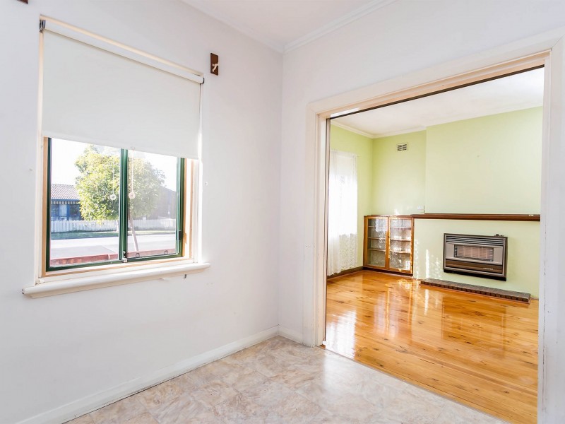 11 Peterhead Street, Largs Bay SA 5016