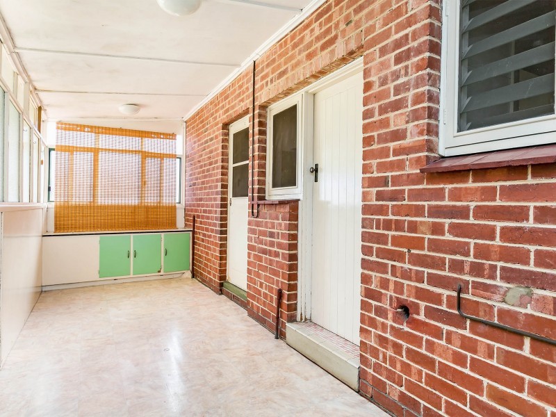 11 Peterhead Street, Largs Bay SA 5016