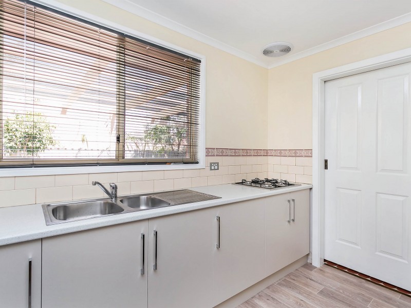 16 Admiralty Crescent, Seaford Rise SA 5169