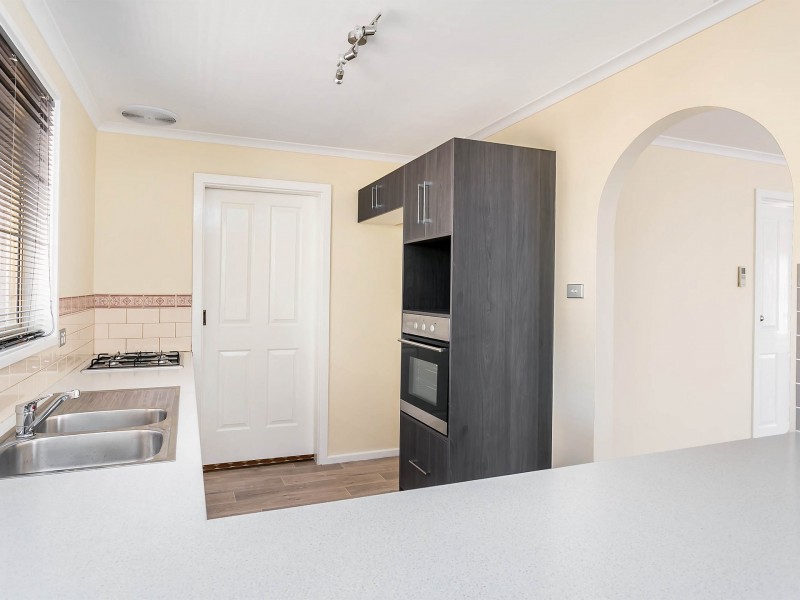 16 Admiralty Crescent, Seaford Rise SA 5169